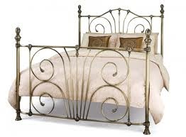 6' Jessica bedframe finished in antique brass