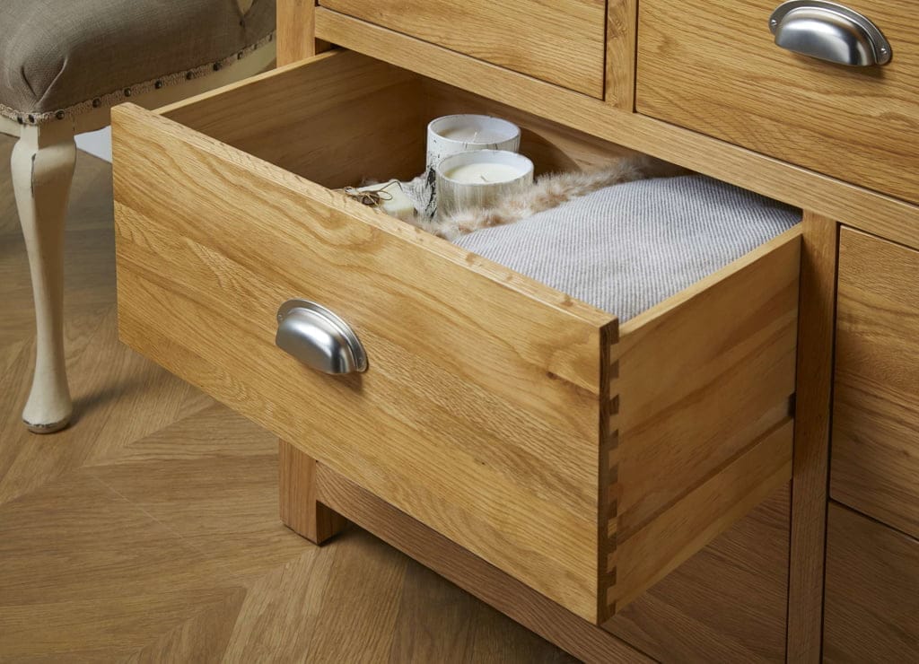Woburn 4 + 3 Chest - Image 3