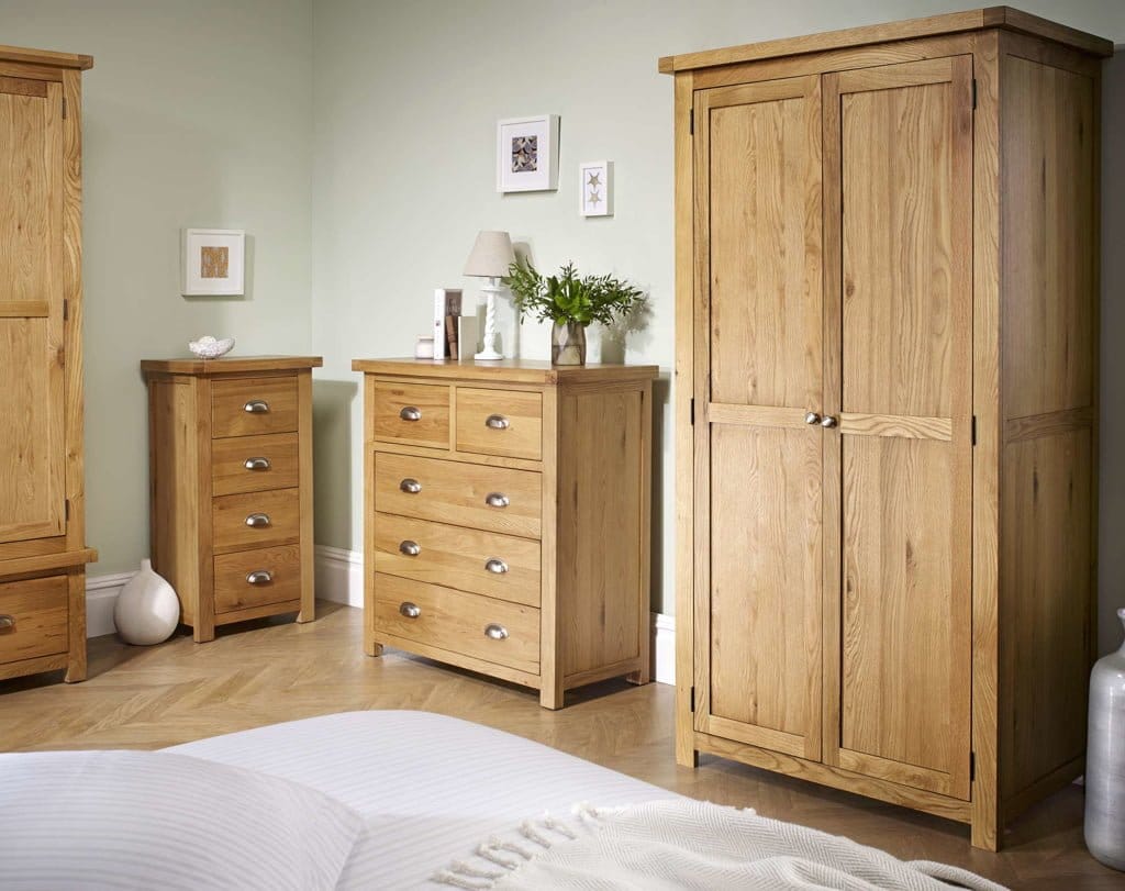 Woburn Large 3 Drawer Bedside - Image 4