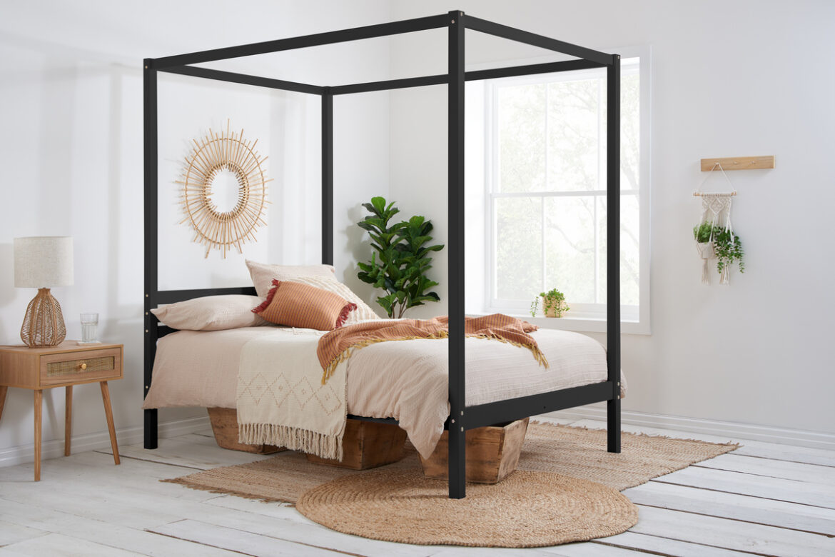 Bargain 4 Poster Beds | 4 Poster Black Bed | Cheap 4 Poster Bed | Next Day  Beds - Trio Furnishings