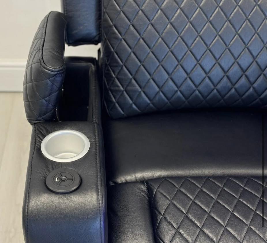Miami Tech sofas BOTH NOW £1399 - Image 5